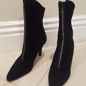 St. John Collection Boots DEFECT 6.5